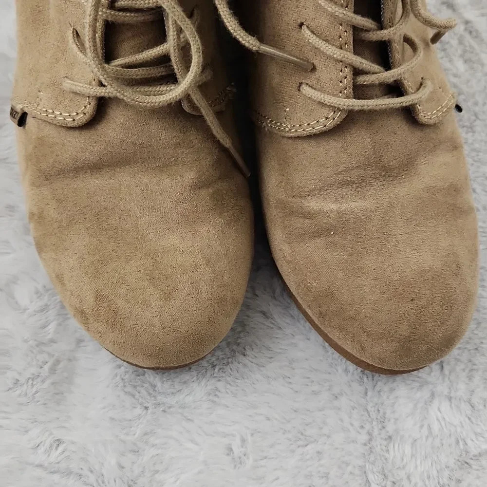 BONGO Tan colored ankle boots size 7 - Picture 10 of 13